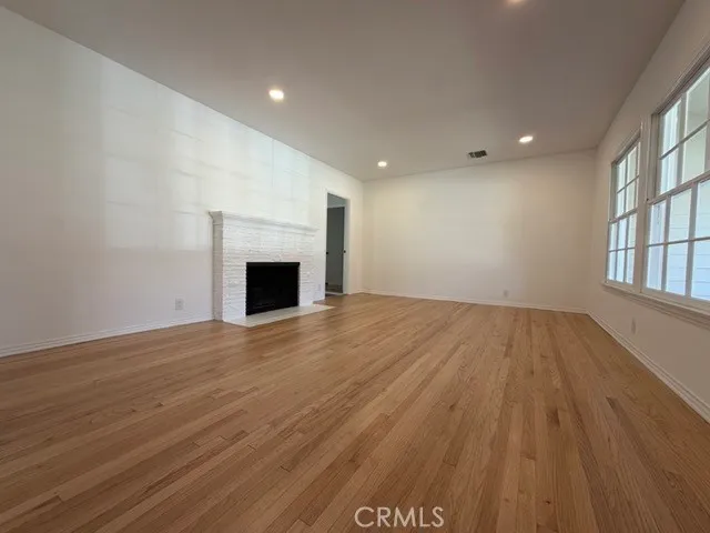 Additional image 20 of 15440 Dickens St, Sherman Oaks, CA 91403