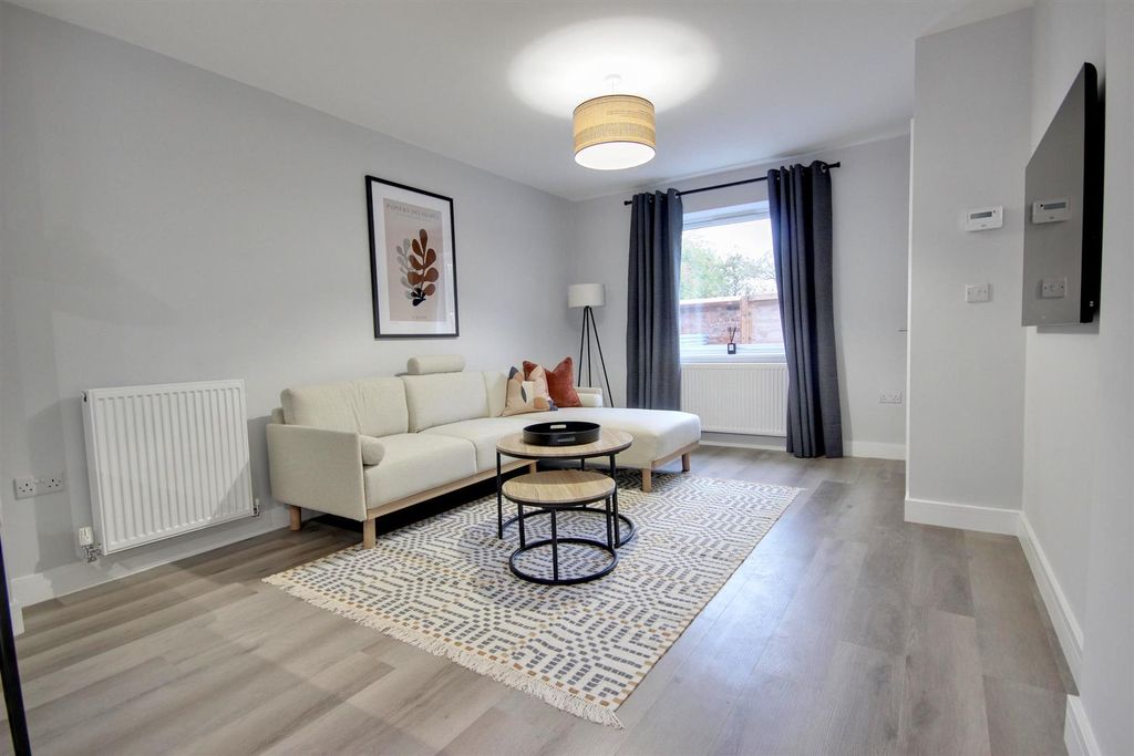 Additional image 5 of 2 bed flat for saleSt. Nicholas Road, Beverley HU17