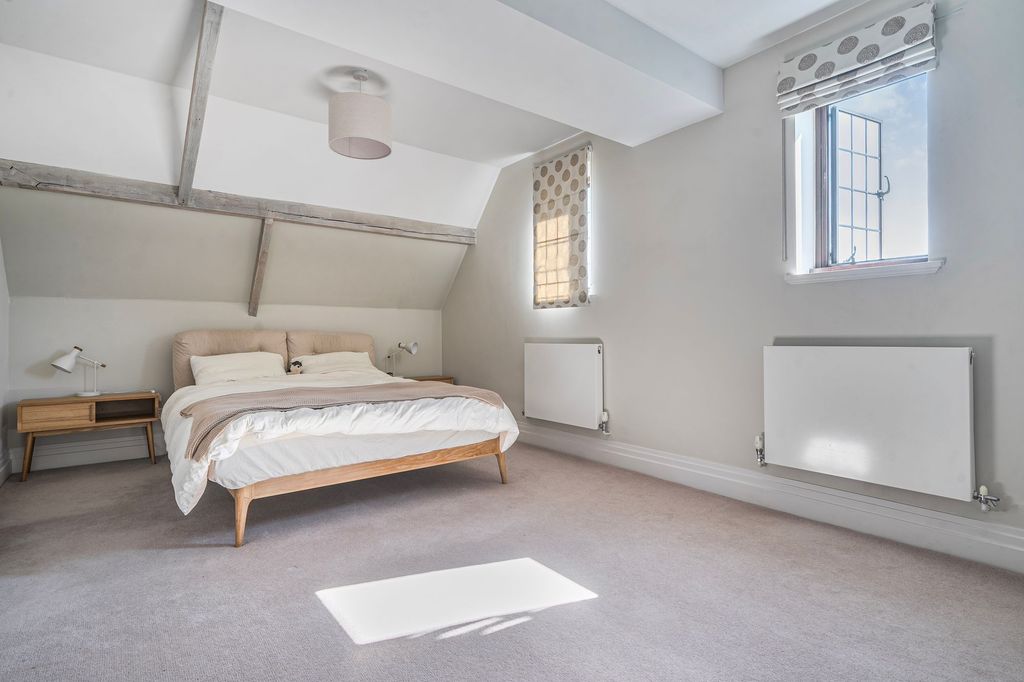 Additional image 8 of 2 bed flat for saleKings Drive, Midhurst GU29