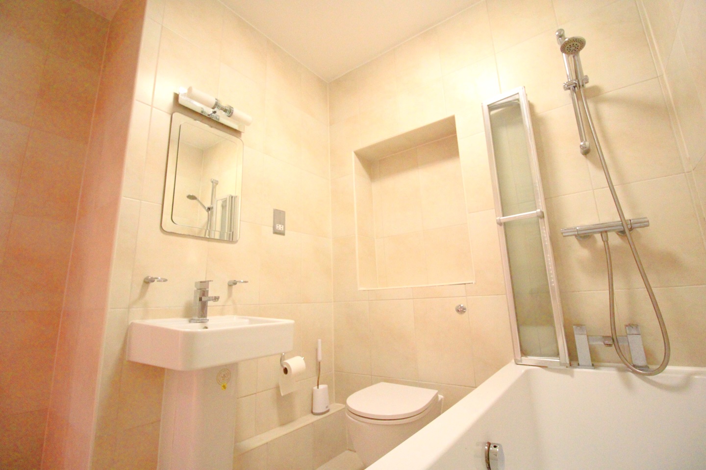 Additional image 5 of Studio Flat, Hackney Road, E2, N1 7GU