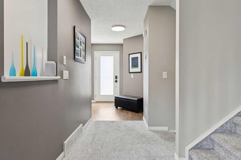 Additional image 4 of 245 Sandringham Road NW, Calgary, AB, T3K 3Z1