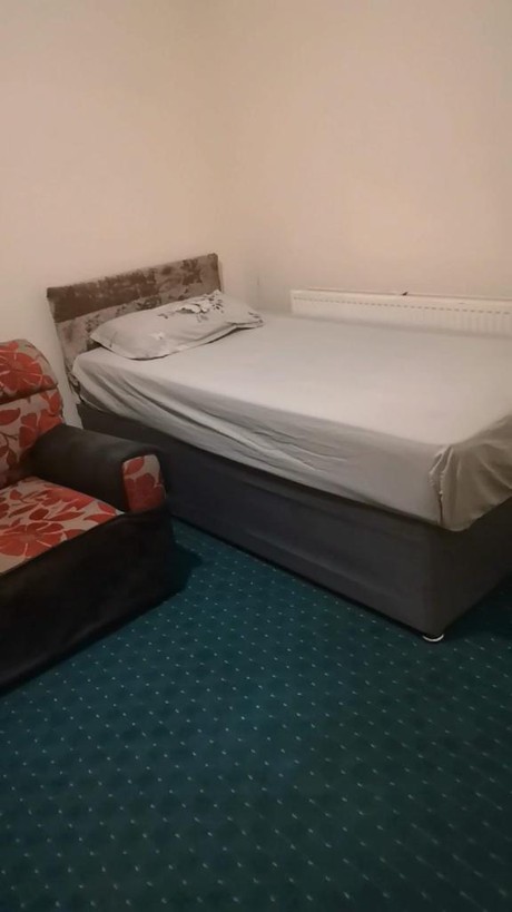 Room in a Shared House, Reginald Road, B8, N1 7GU