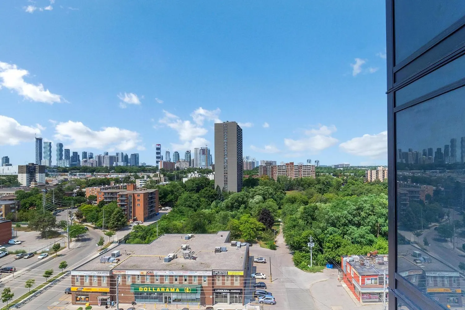 Additional image 17 of 86 Dundas Street 1103