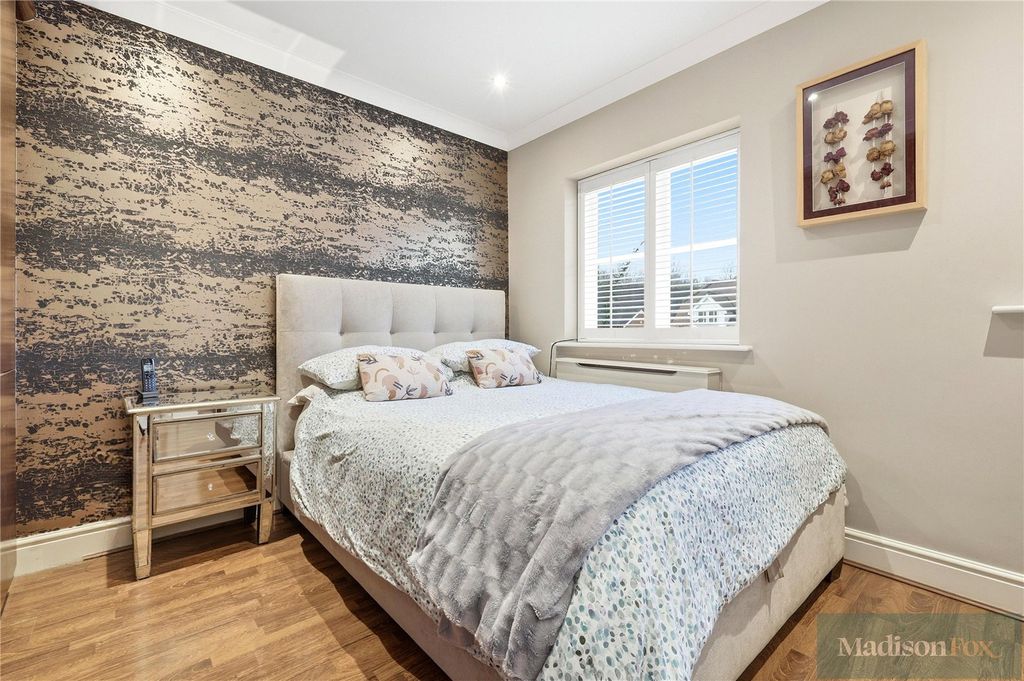 Additional image 17 of 4 bed terraced house for saleRegents Place, Loughton, Essex IG10