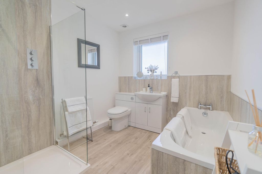 Additional image 24 of 4 bed detached bungalow for saleKarlix Cottage, Auchenheath, Lanark ML11