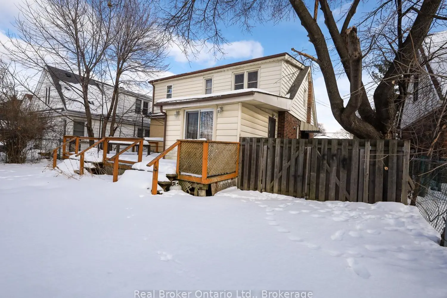 Additional image 16 of 28 West 3Rd Street