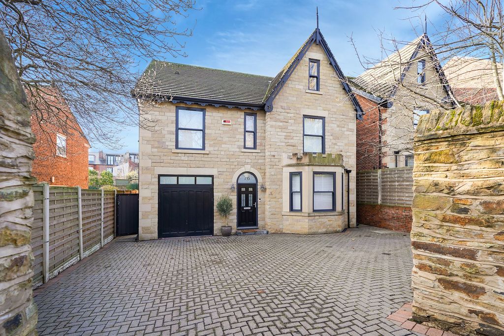 Additional image 6 of 5 bed detached house for saleBroomgrove Road, Sheffield S10