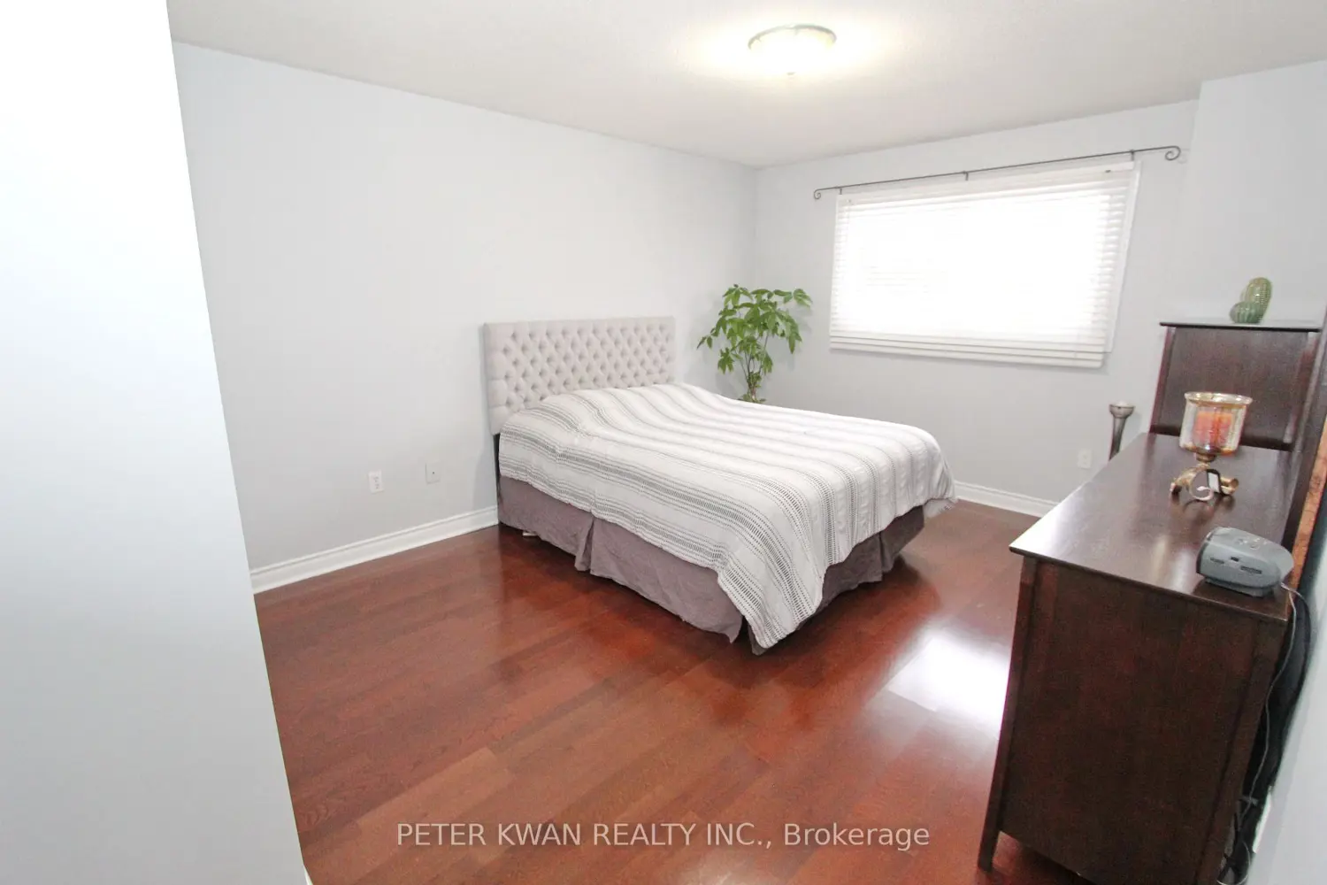 Additional image 10 of 20 Saratoga Road