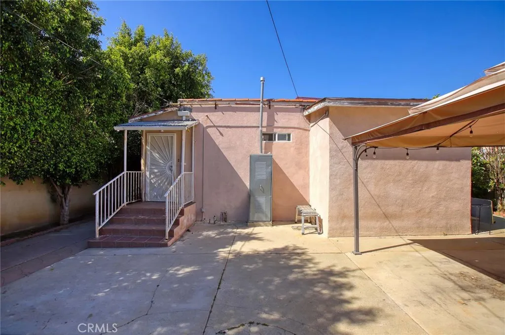 1020 Raymond Ave, Glendale, CA 91201