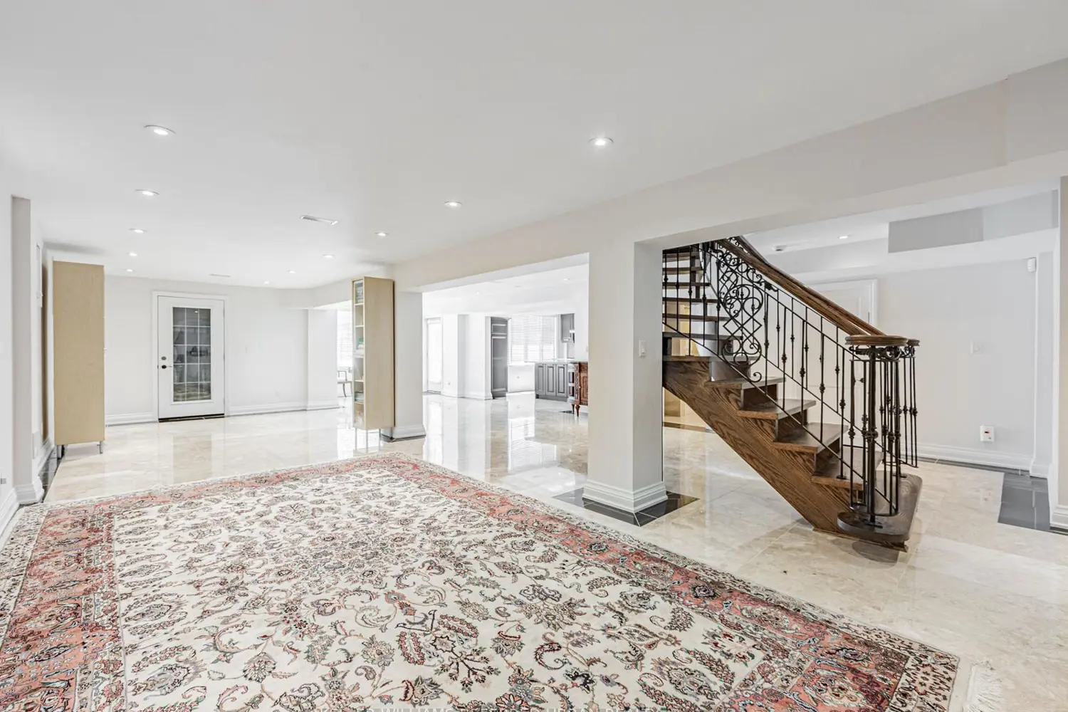 Additional image 9 of 525 Glencairn Avenue