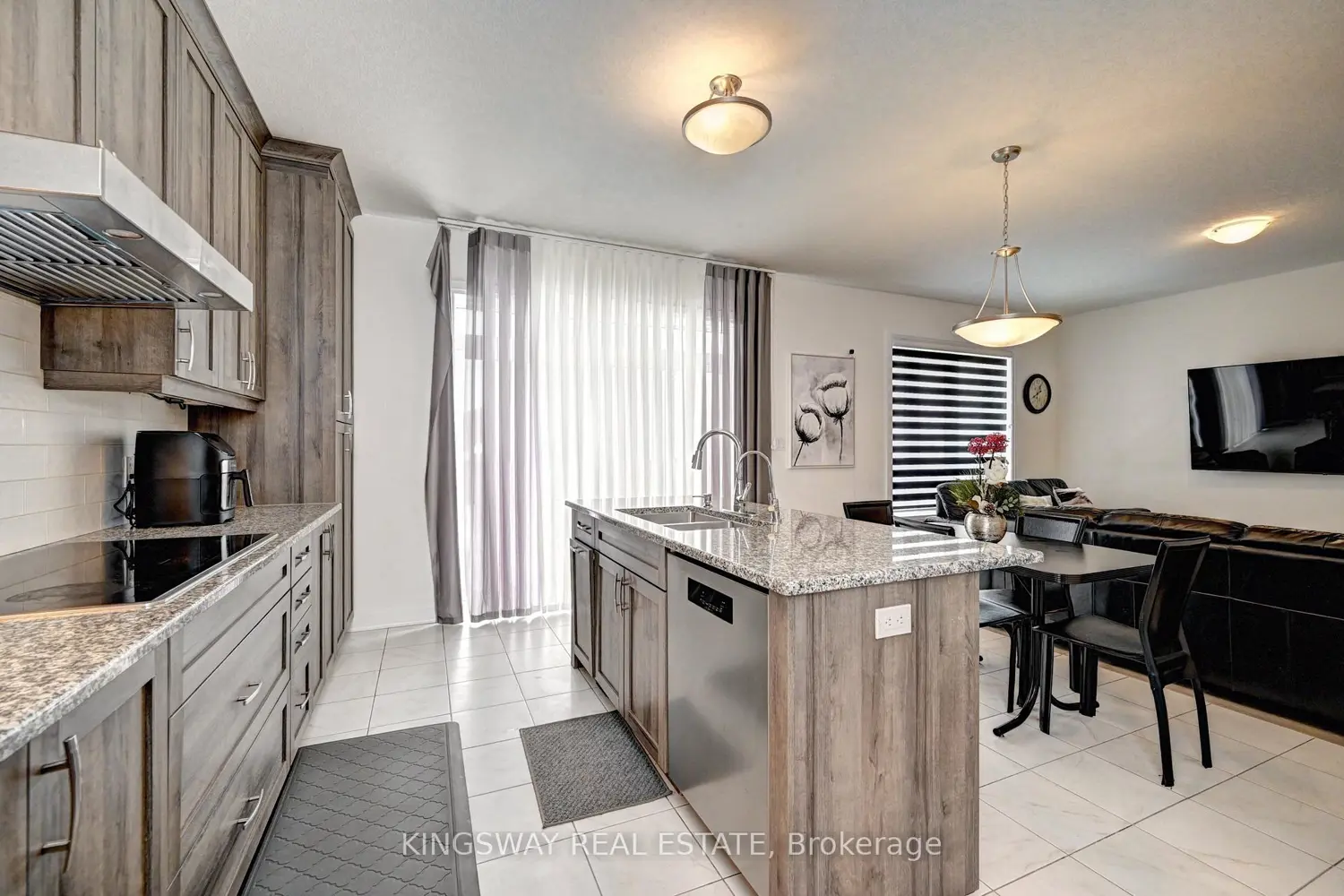 Additional image 8 of 520 Nathalie Crescent