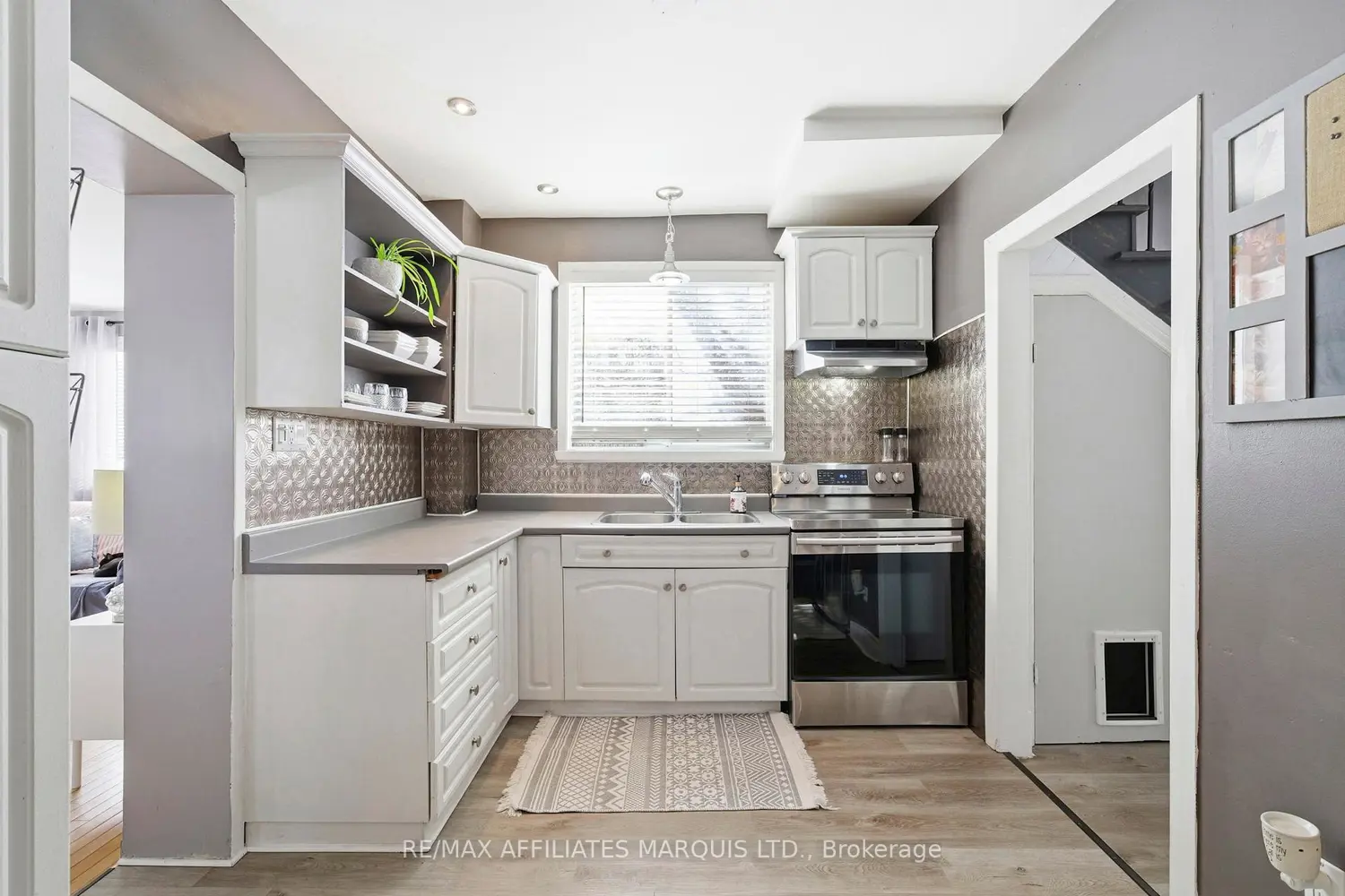 Additional image 4 of 409 Marlborough Street