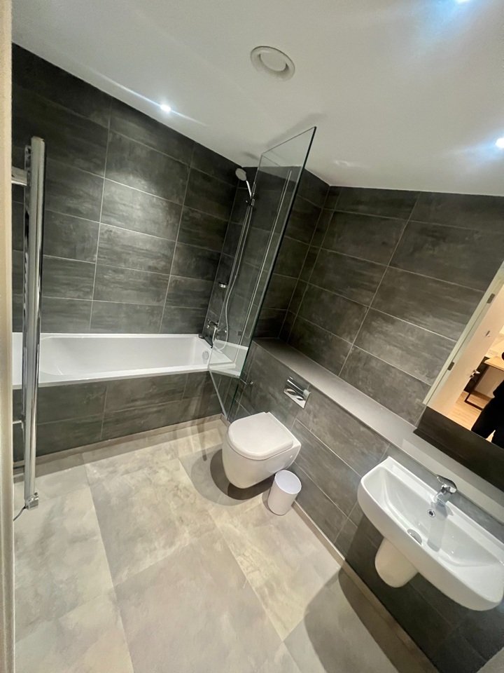 Additional image 8 of 2 Bed Flat, New Kings Head Yard, M3, N1 7GU