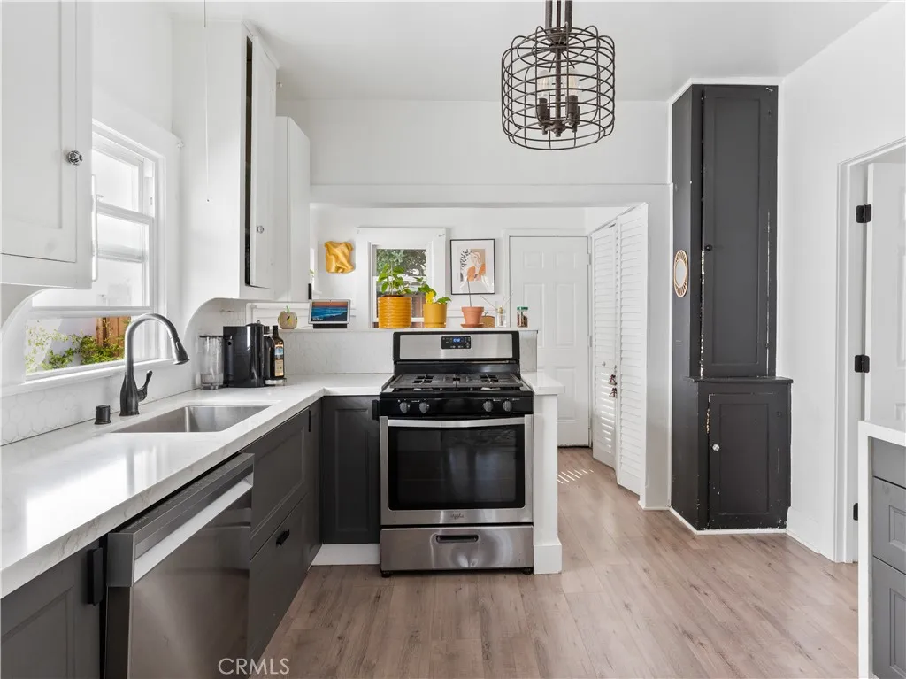 Additional image 8 of 424 S Pacific Coast Highway, Redondo Beach, CA 90277