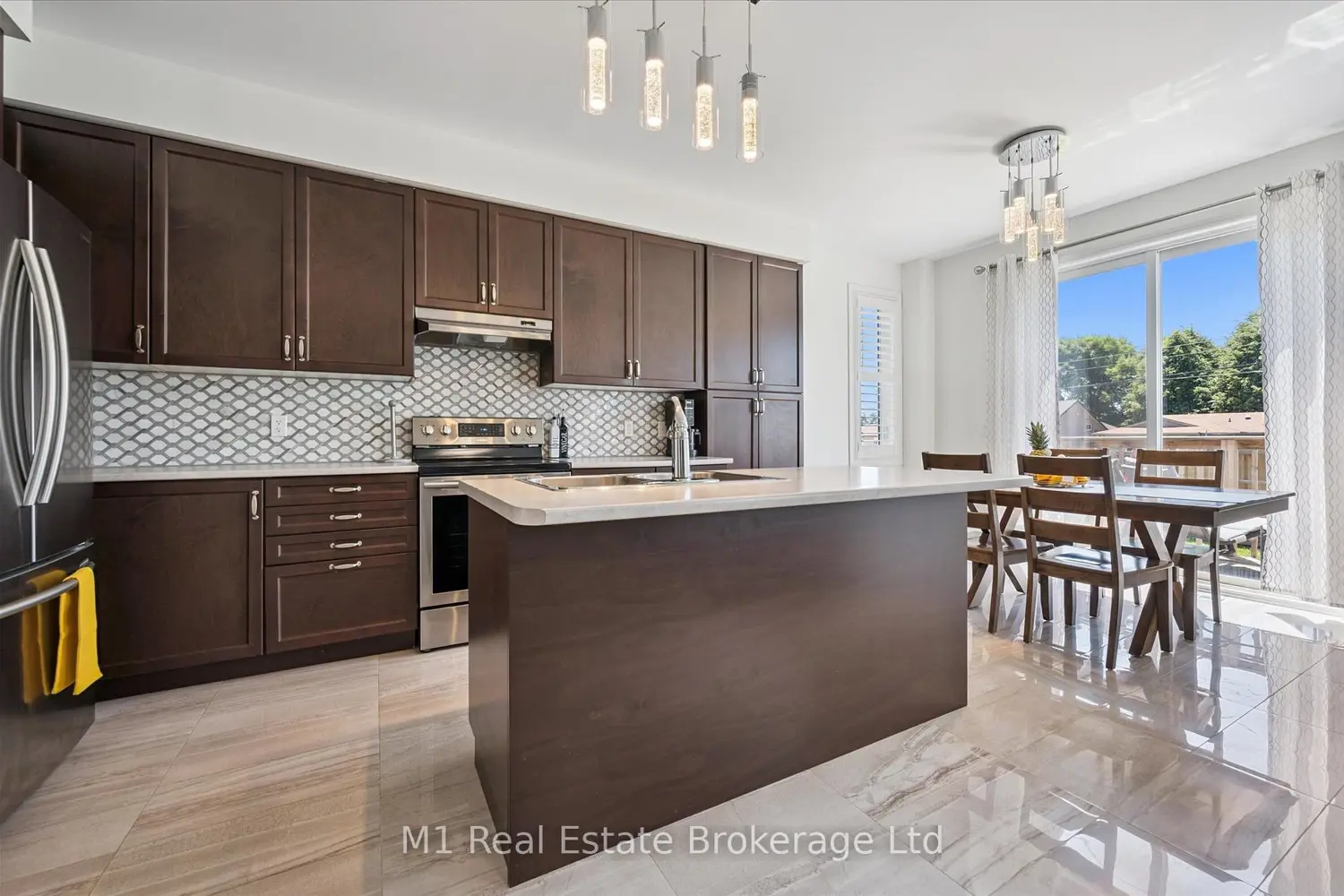19 Findlay Way photo 3