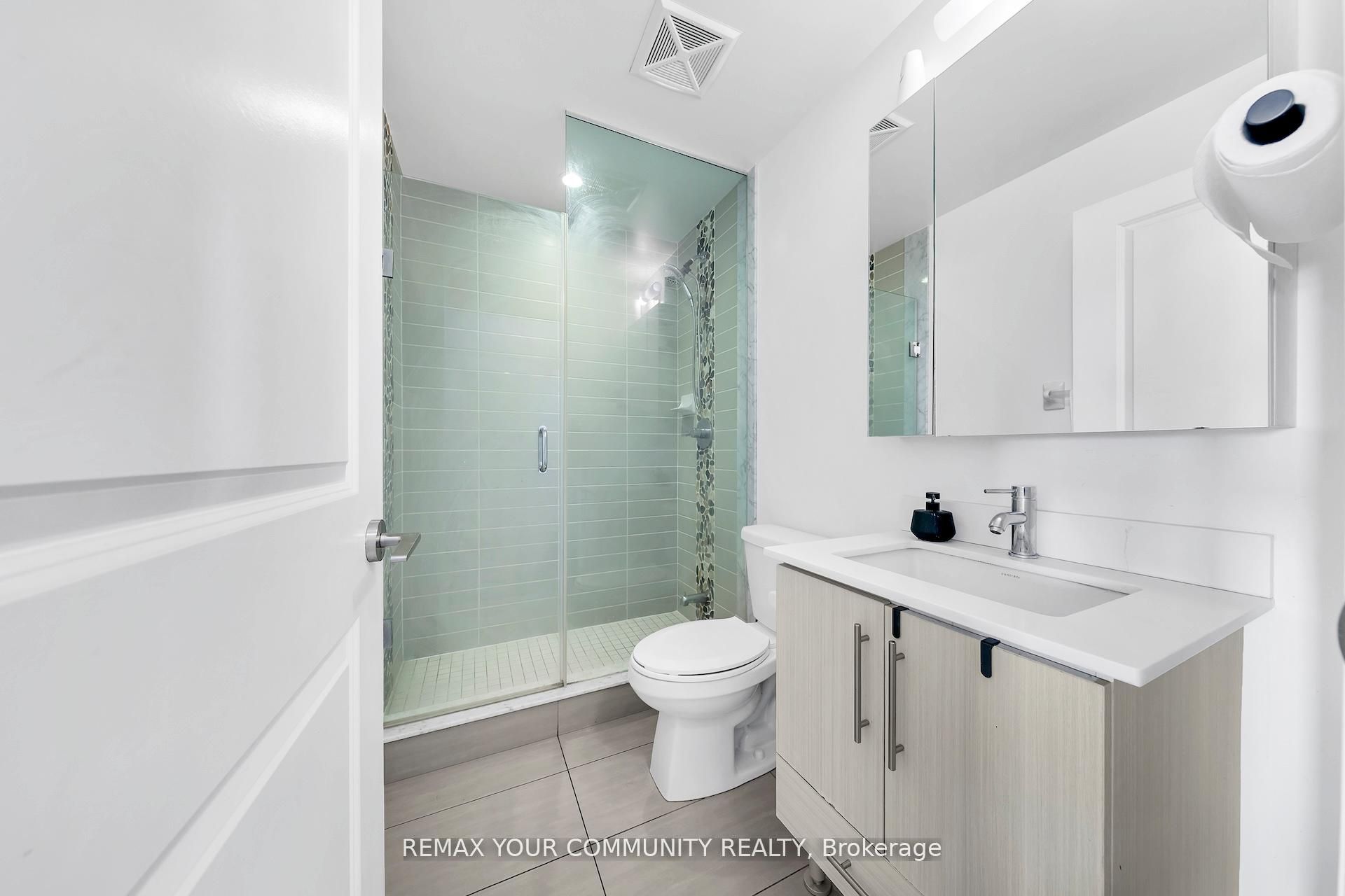 Additional image 4 of 1807-65 Oneida Crescent, Richmond Hill, ON, L4B 0G9