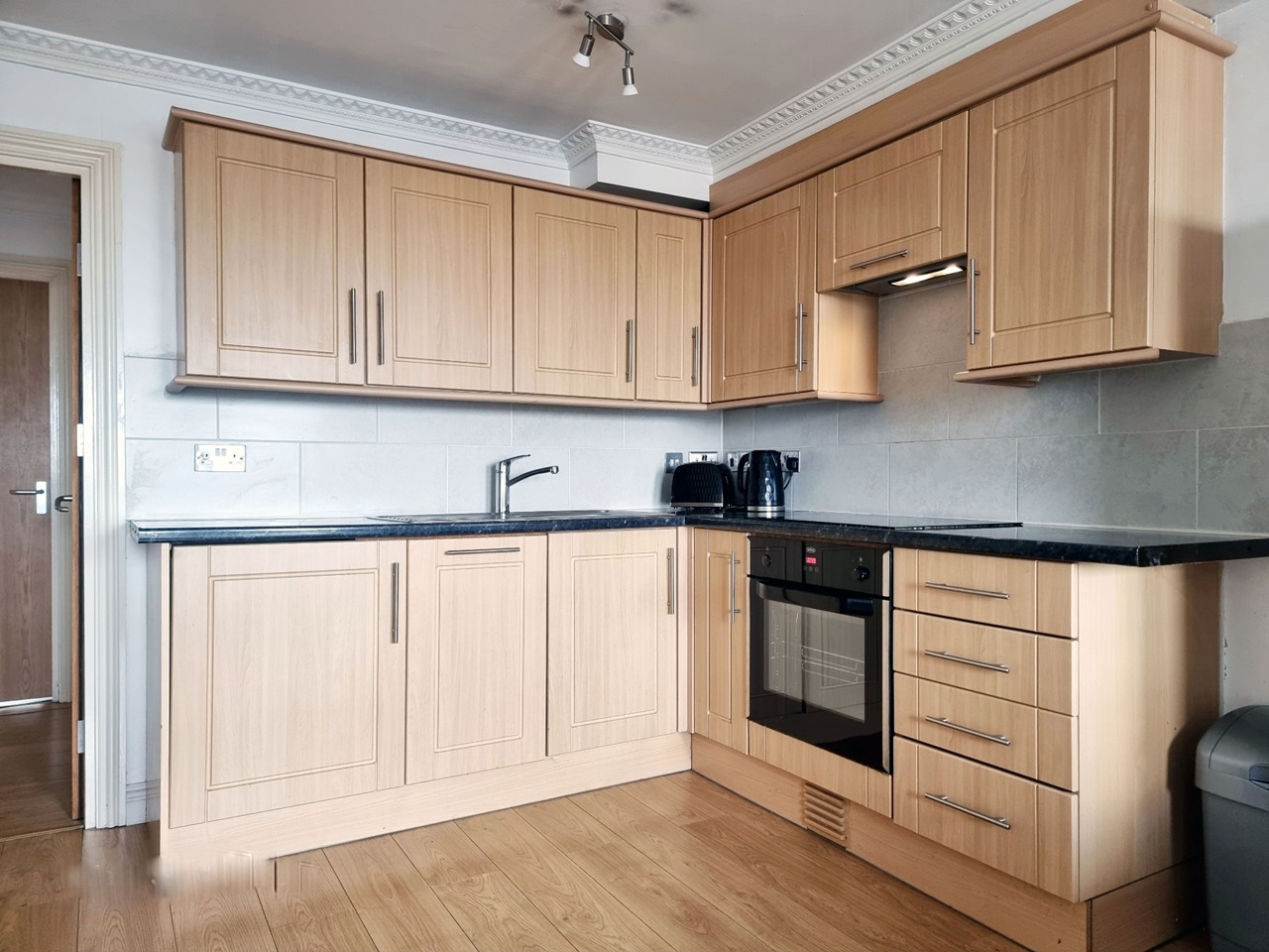 Additional image 5 of 2 Bed Flat, Mossbury Road, SW11, N1 7GU