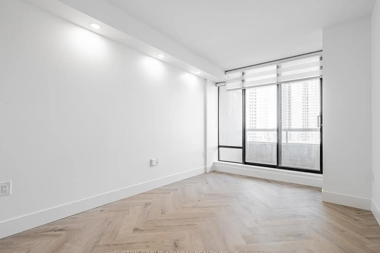 Additional image 11 of 7420 Bathurst Street 1611