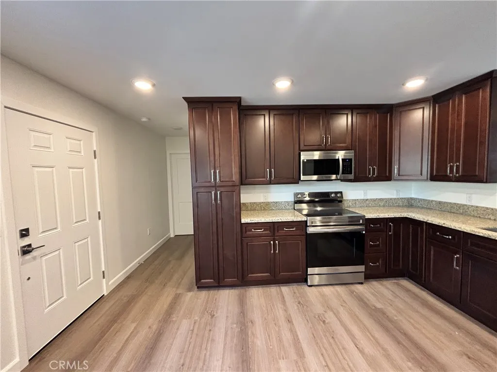 Additional image 8 of 520 W Route 66 Unit C, Glendora, CA 91740