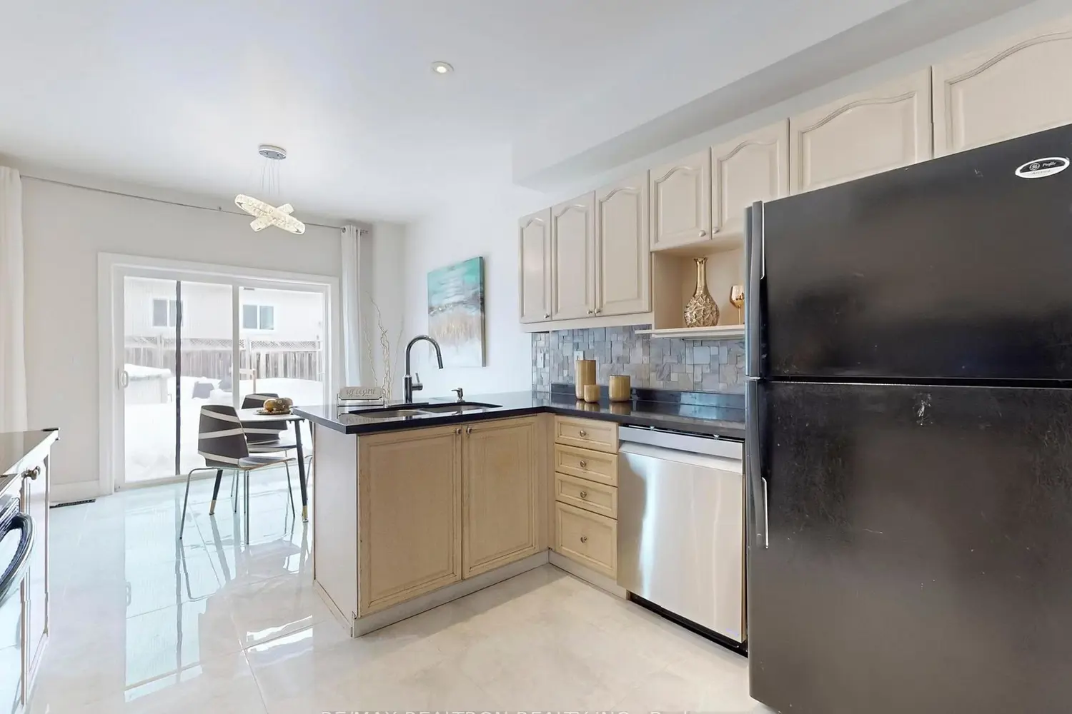 Additional image 8 of 4 Wessex Drive