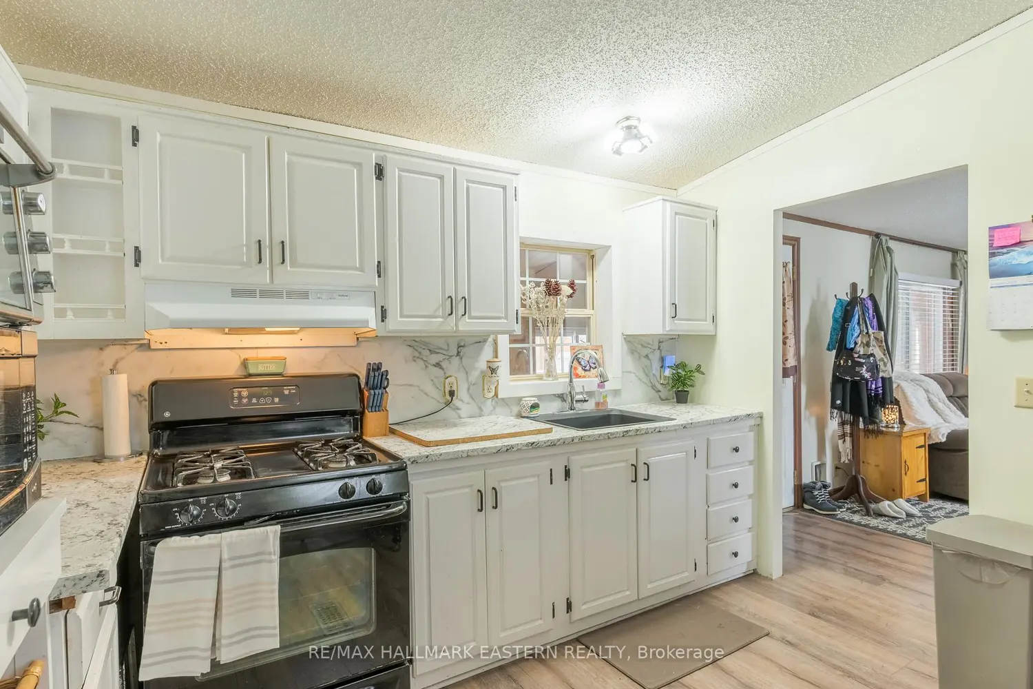 Additional image 9 of 2244 Heritage Line 26B