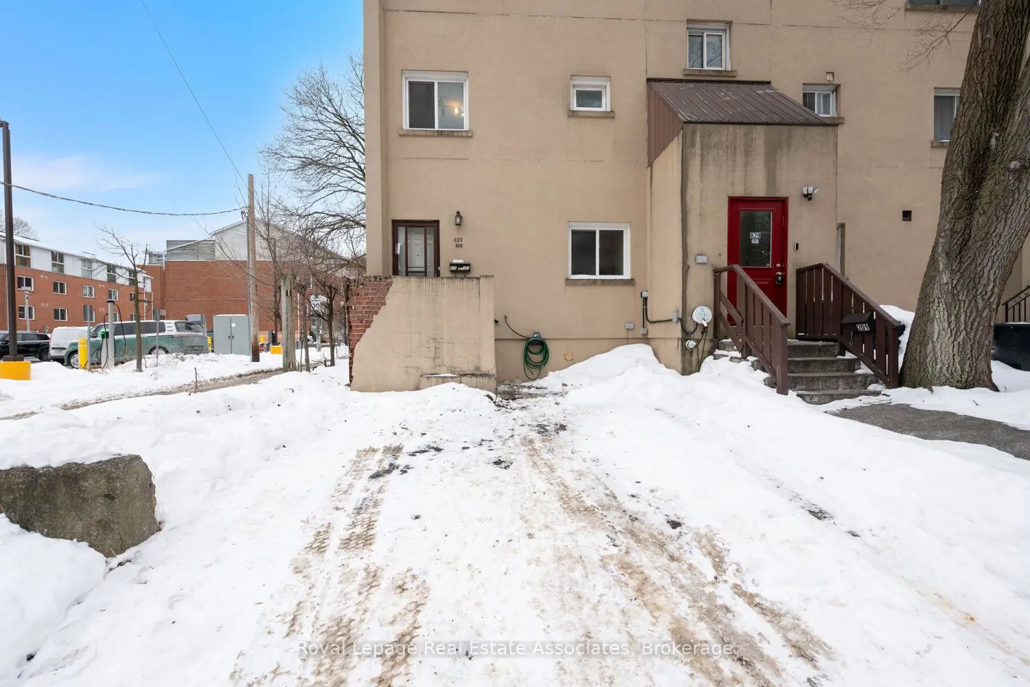 829 Richmond Street 101