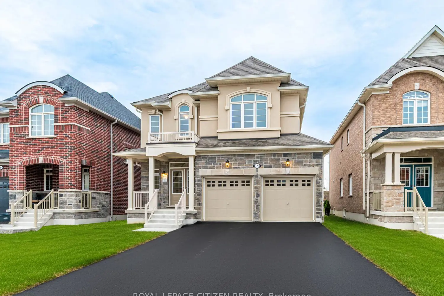 7 Jeanne Pynn Avenue