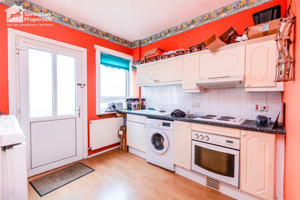Additional image 5 of 2 bed flat for saleBroom Crescent, Ochiltree, Cumnock, Ayrshire KA18