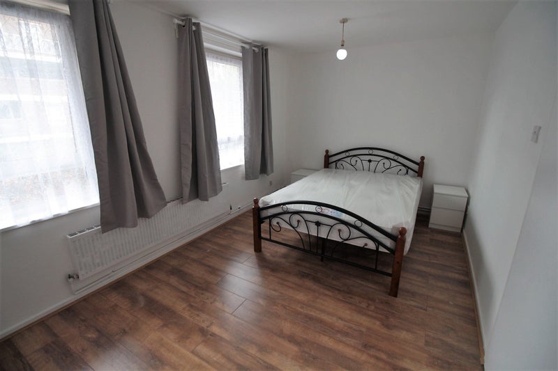 Room in a Shared Flat, Whitechapel Road, E1, N1 7GU
