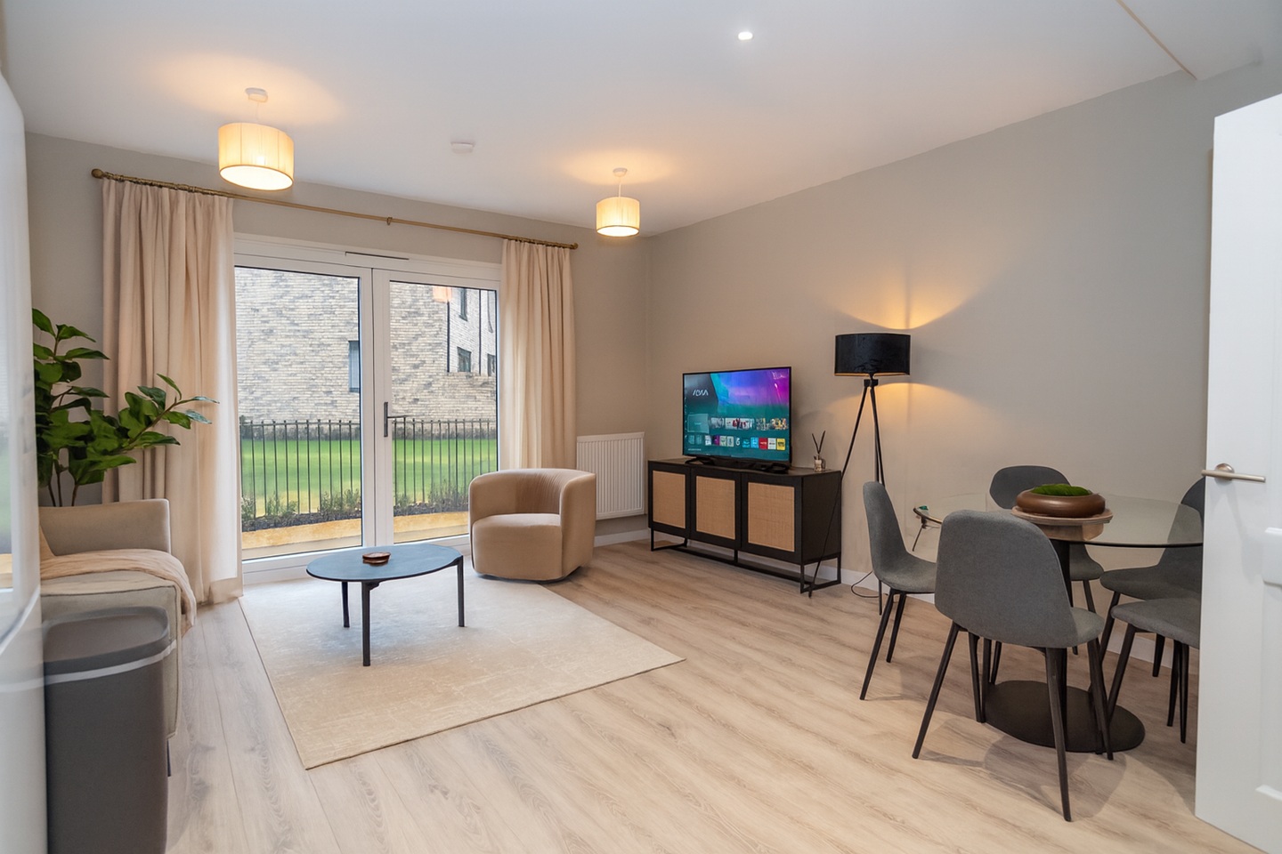 3 Bed Terraced House, Eden Avenue, B12, N1 7GU