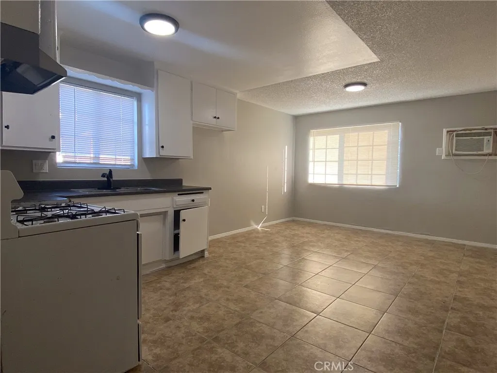 Additional image 5 of 1023 W 8th Street Unit B, Pomona, CA 91766