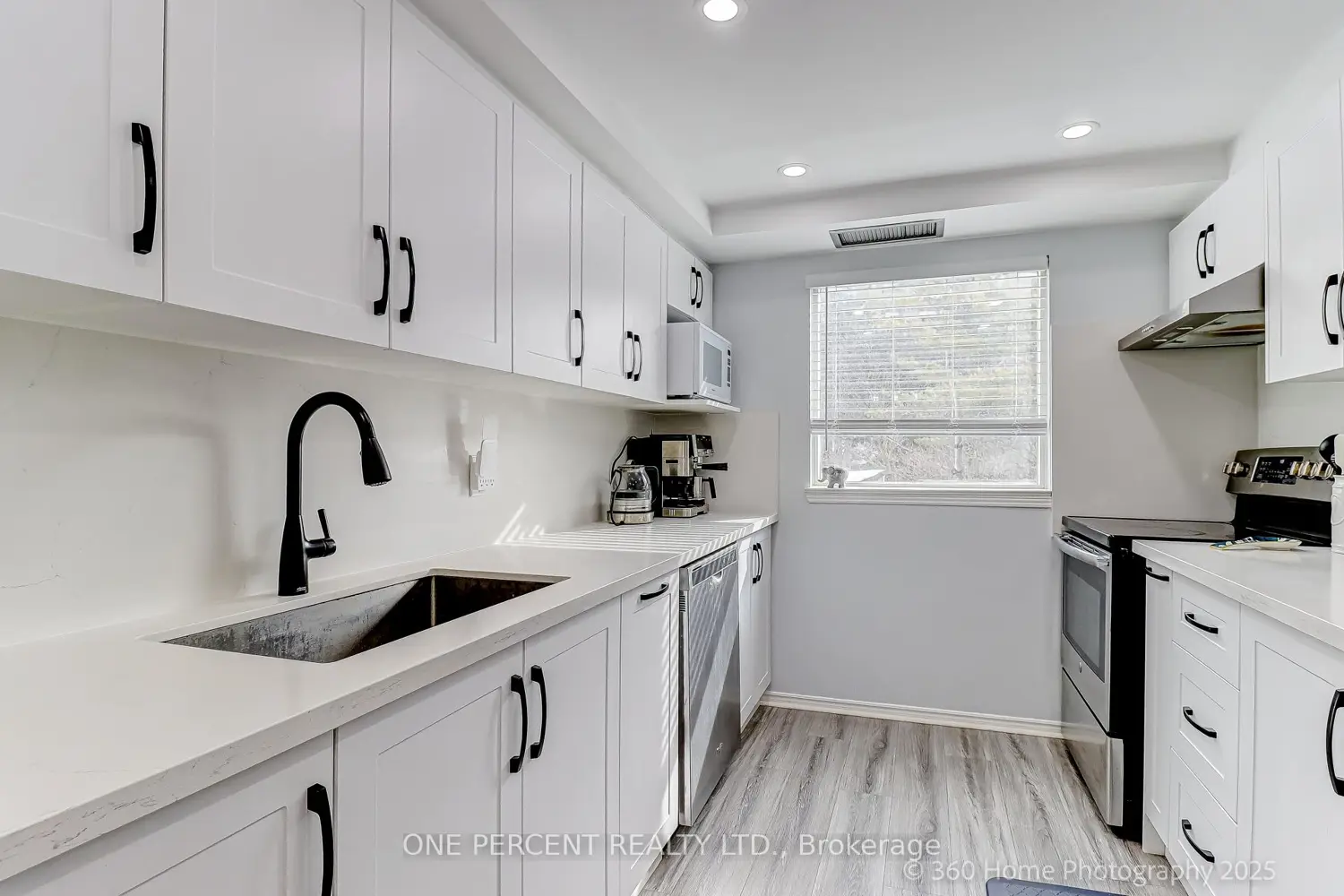 Additional image 10 of 7 Bishop Avenue 201