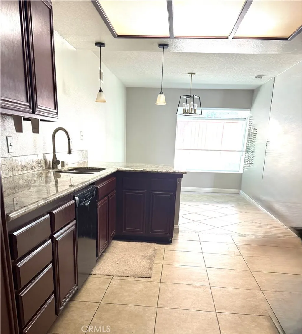 Additional image 7 of 80 Summerstone, Irvine, CA 92614