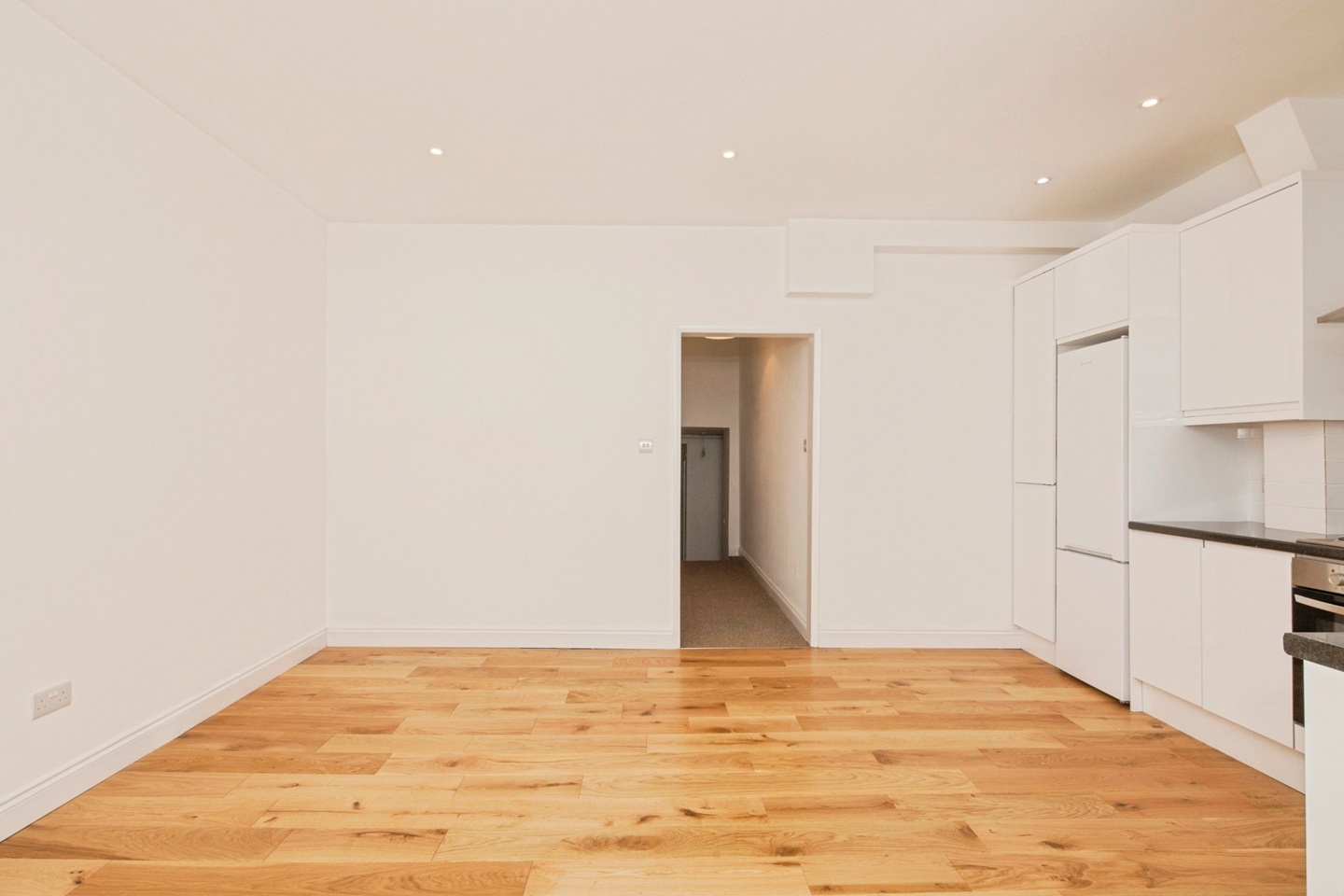 Additional image 10 of 2 Bed Flat, Valmar Road, SE5, N1 7GU