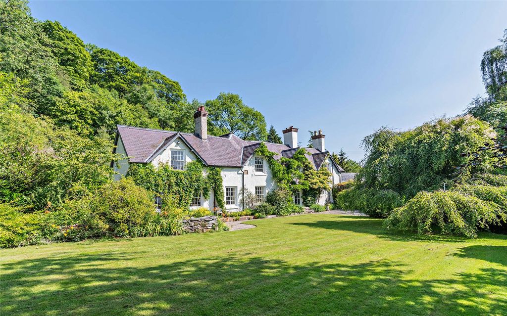 5 bed detached house for saleVivod, Llangollen, Denbighshire LL20
