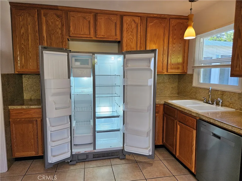 Additional image 12 of 18237 Valley Vista Boulevard, Tarzana, CA 91356