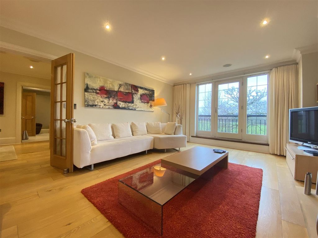 Additional image 10 of 3 bed flat for saleBrook Lane, Alderley Edge SK9