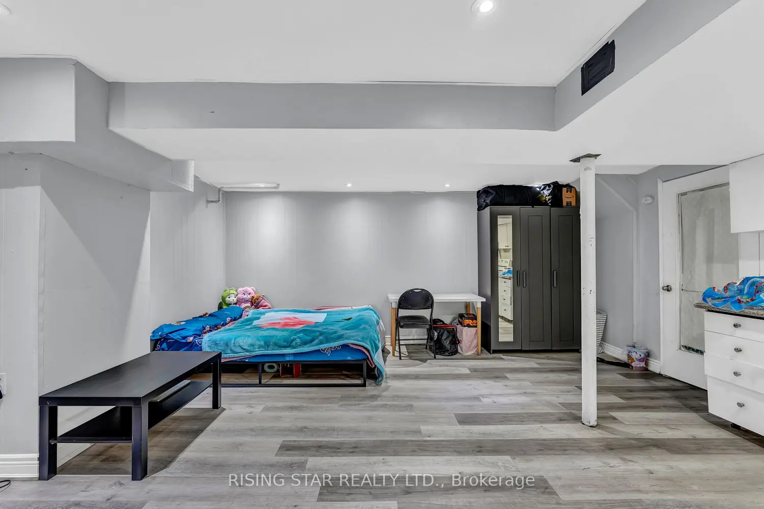 Additional image 14 of 7440 Goreway Drive 2