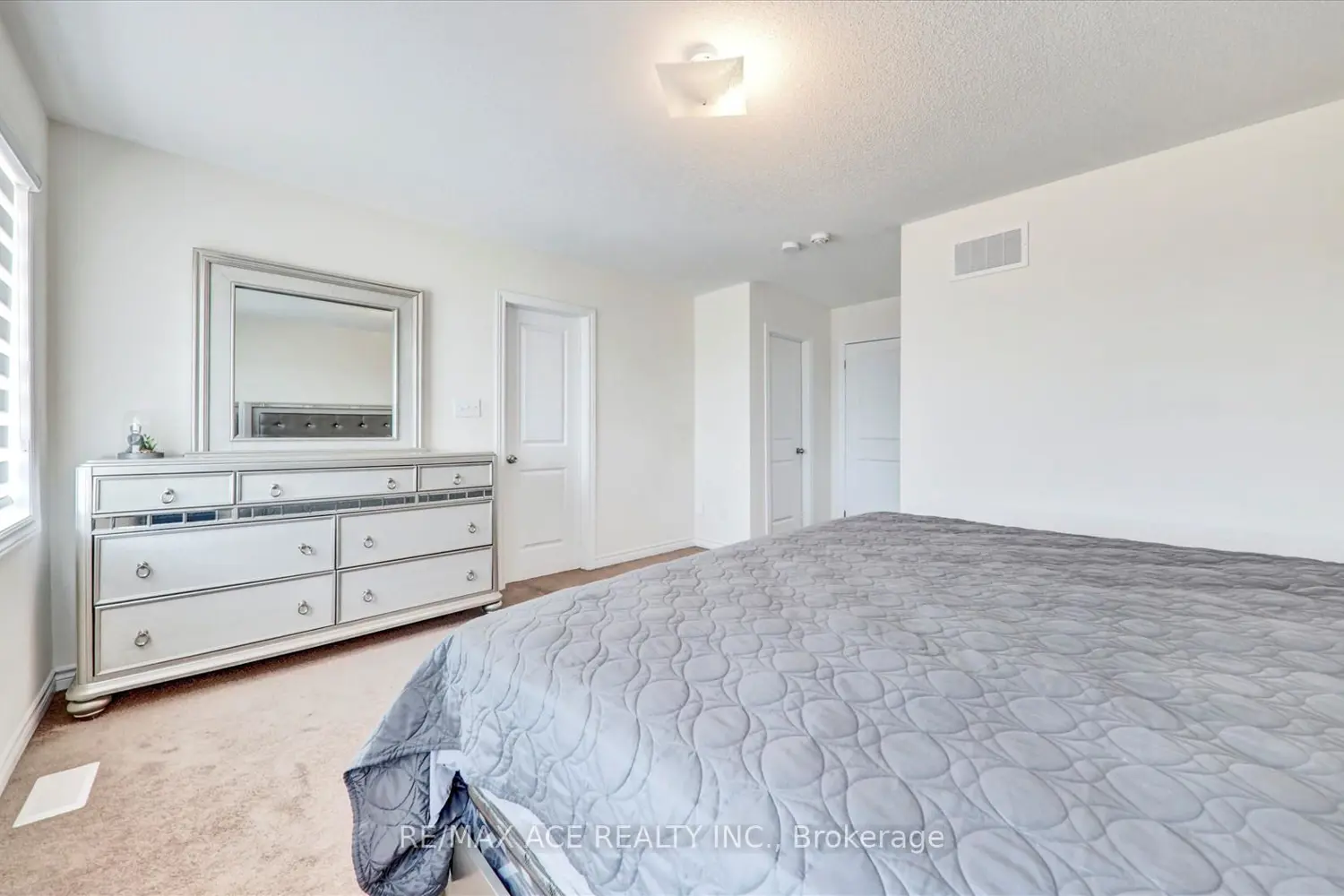 Additional image 13 of 1097 Cameo Street