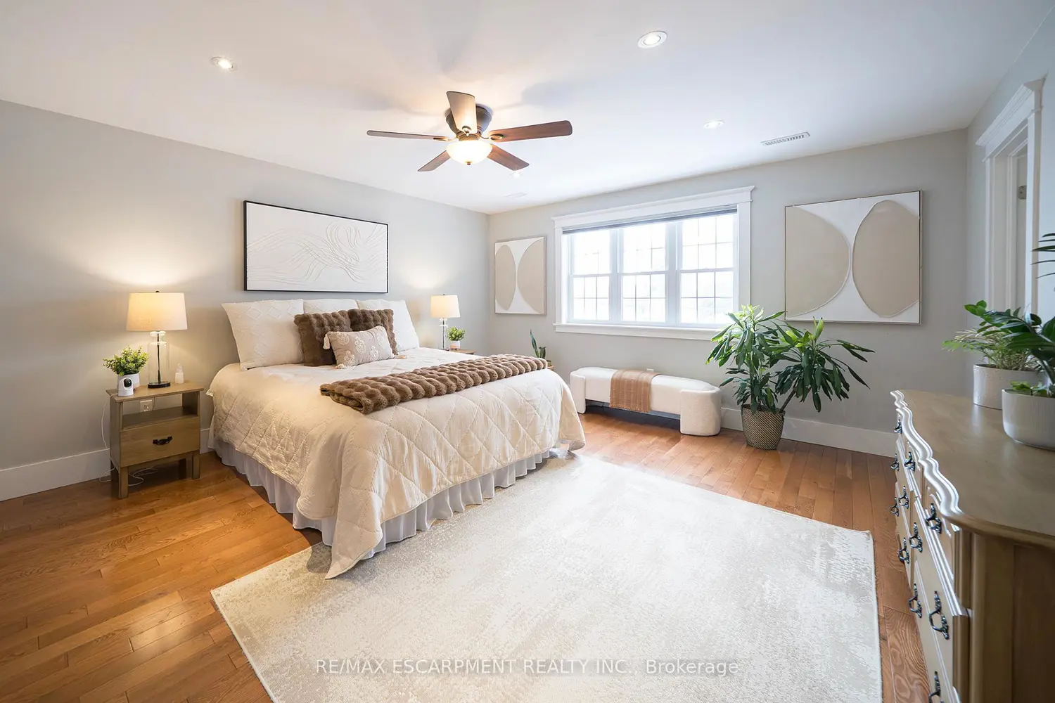 Additional image 9 of 48 Lincoln Avenue