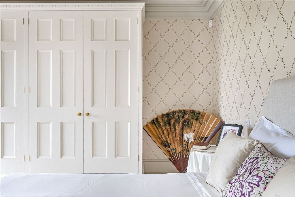 Additional image 11 of 3 bed flat for saleBurton Park, Duncton, Petworth, West Sussex GU28