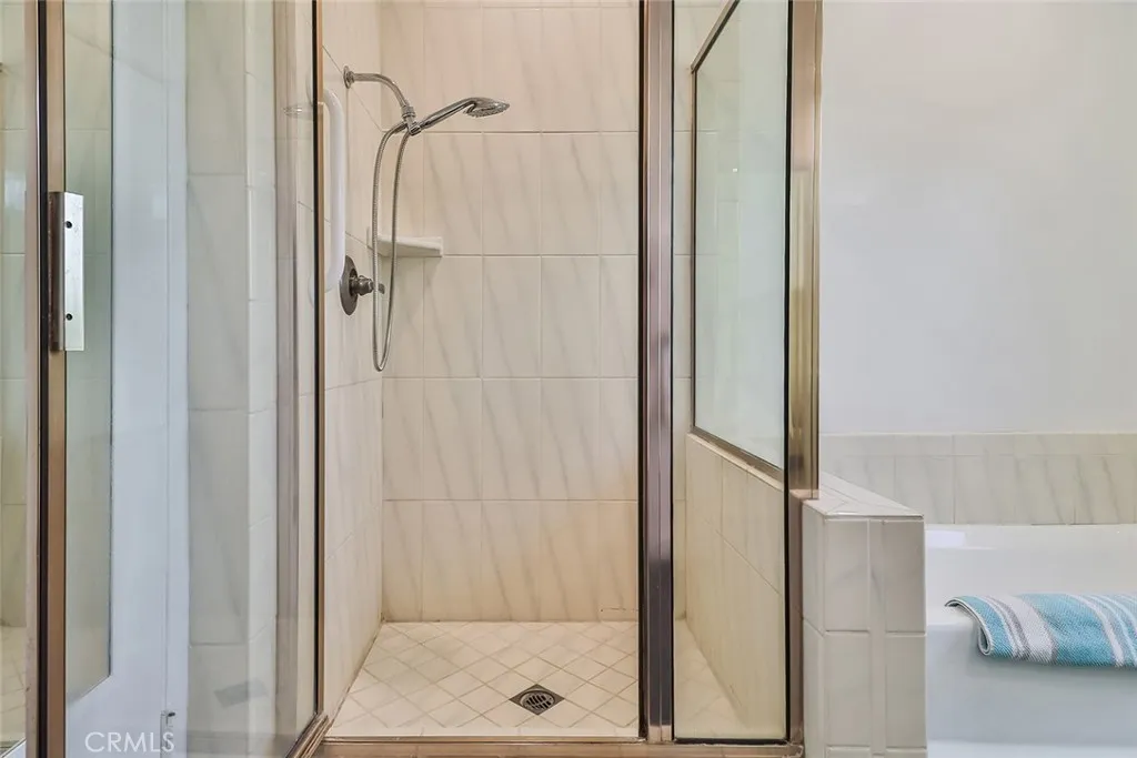 Additional image 34 of 23540 Kivik St, Woodland Hills, CA 91367