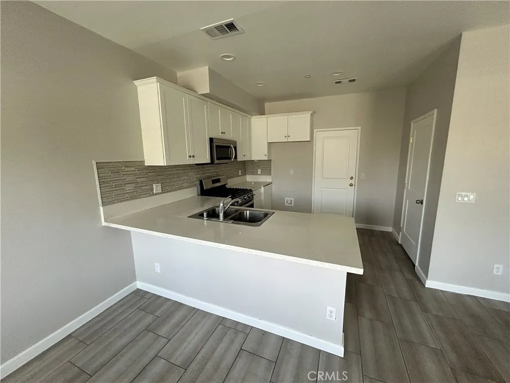 Additional image 47 of 13665 Arrow Rte Unit 9, Fontana, CA 92335