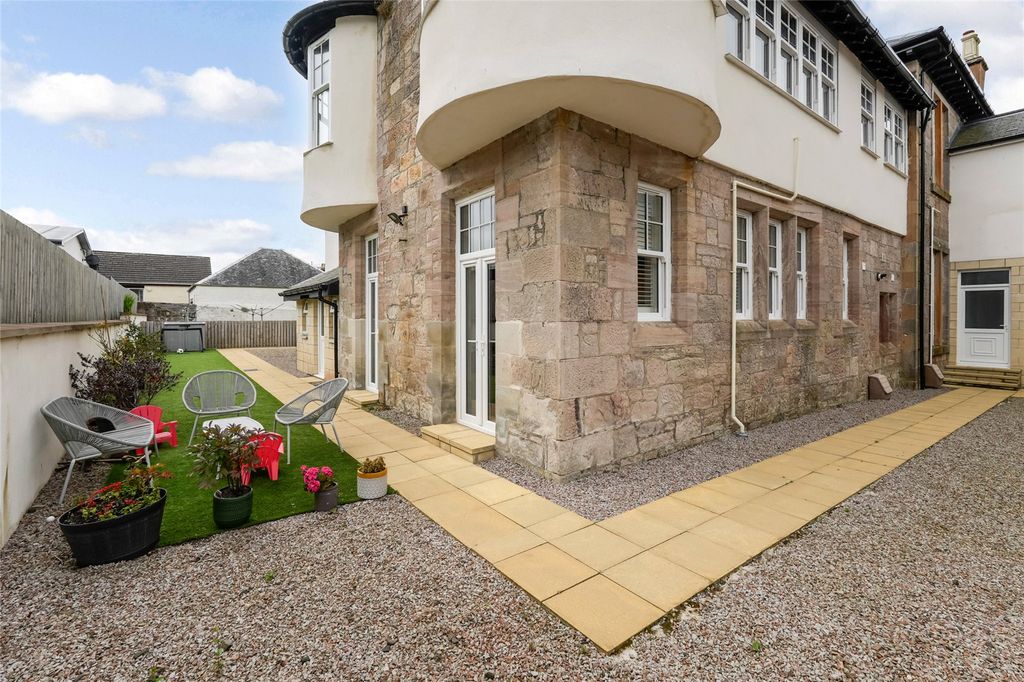 Additional image 21 of 2 bed flat for saleColquhoun Street, Helensburgh G84