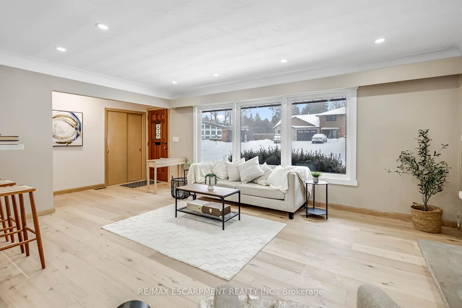 Additional image 3 of 626 Iroquois Avenue