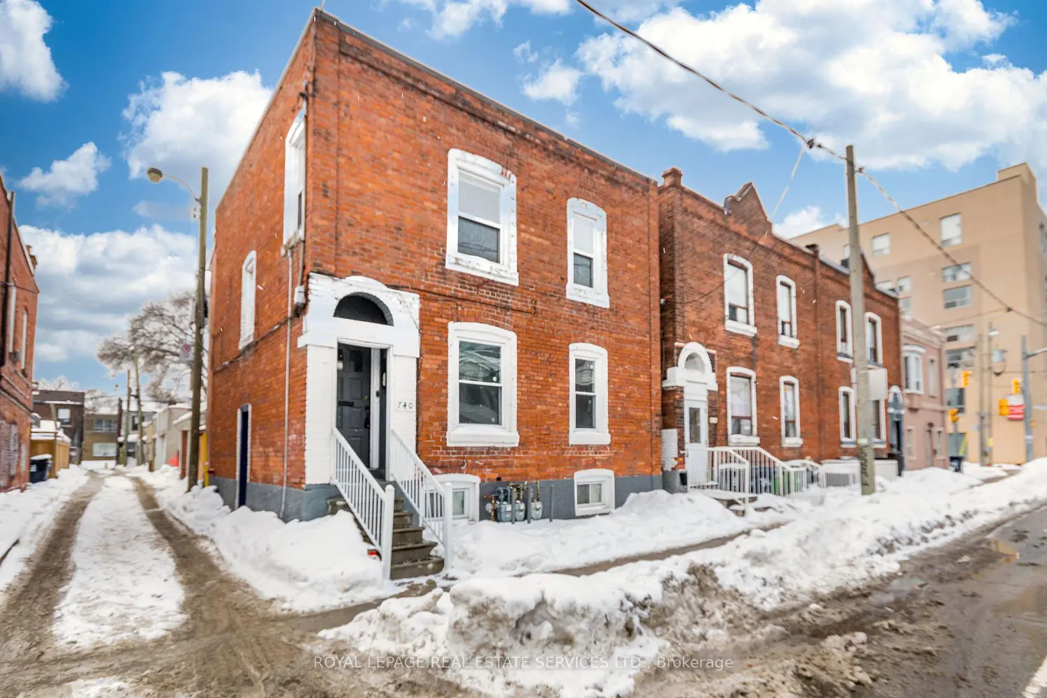 740 Lansdowne Avenue