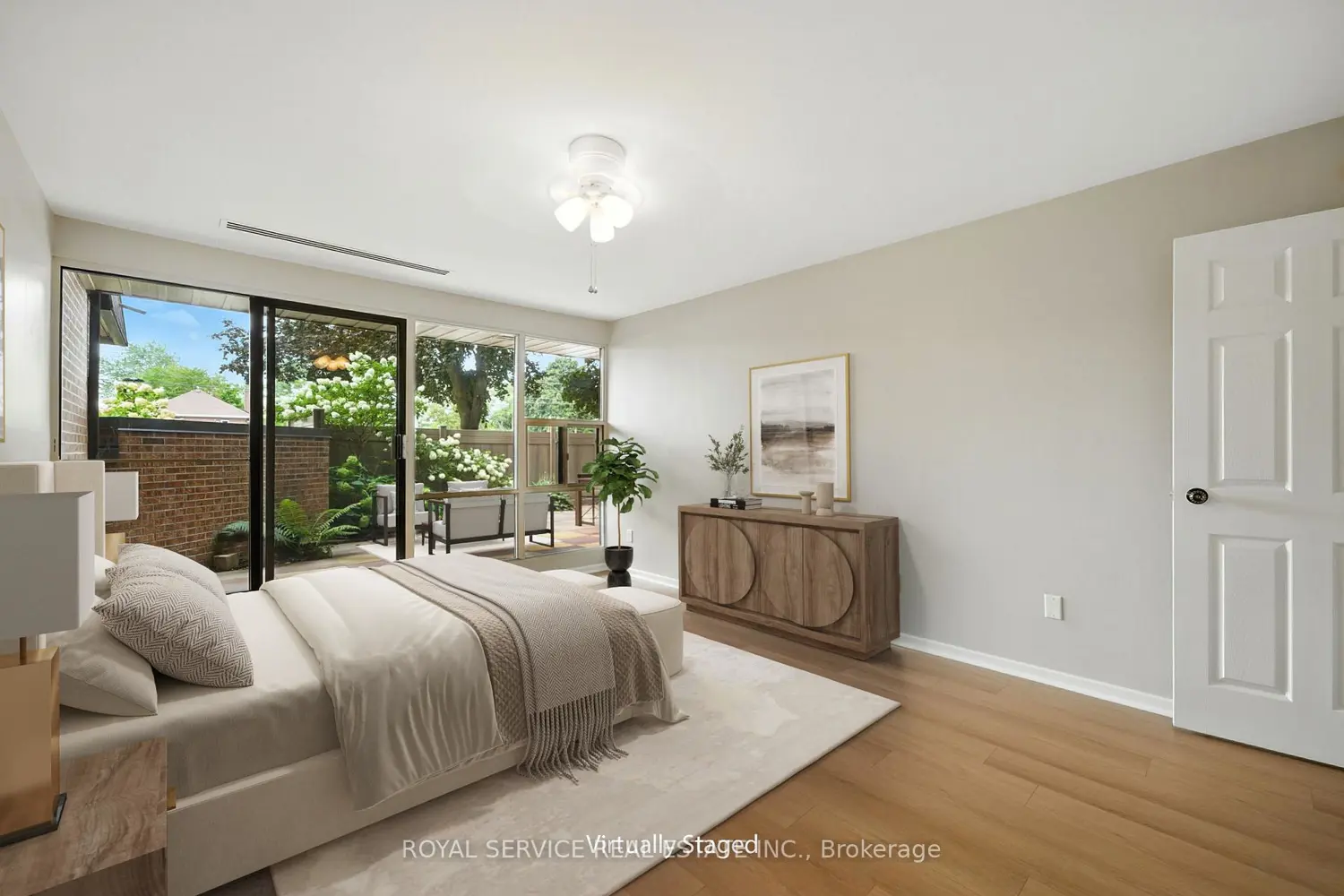 Additional image 13 of 337 Simcoe Street 101