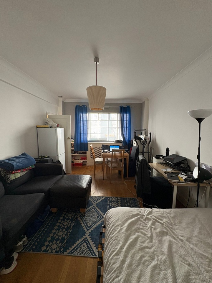 Studio Flat, Broadwalk Court, W8, N1 7GU