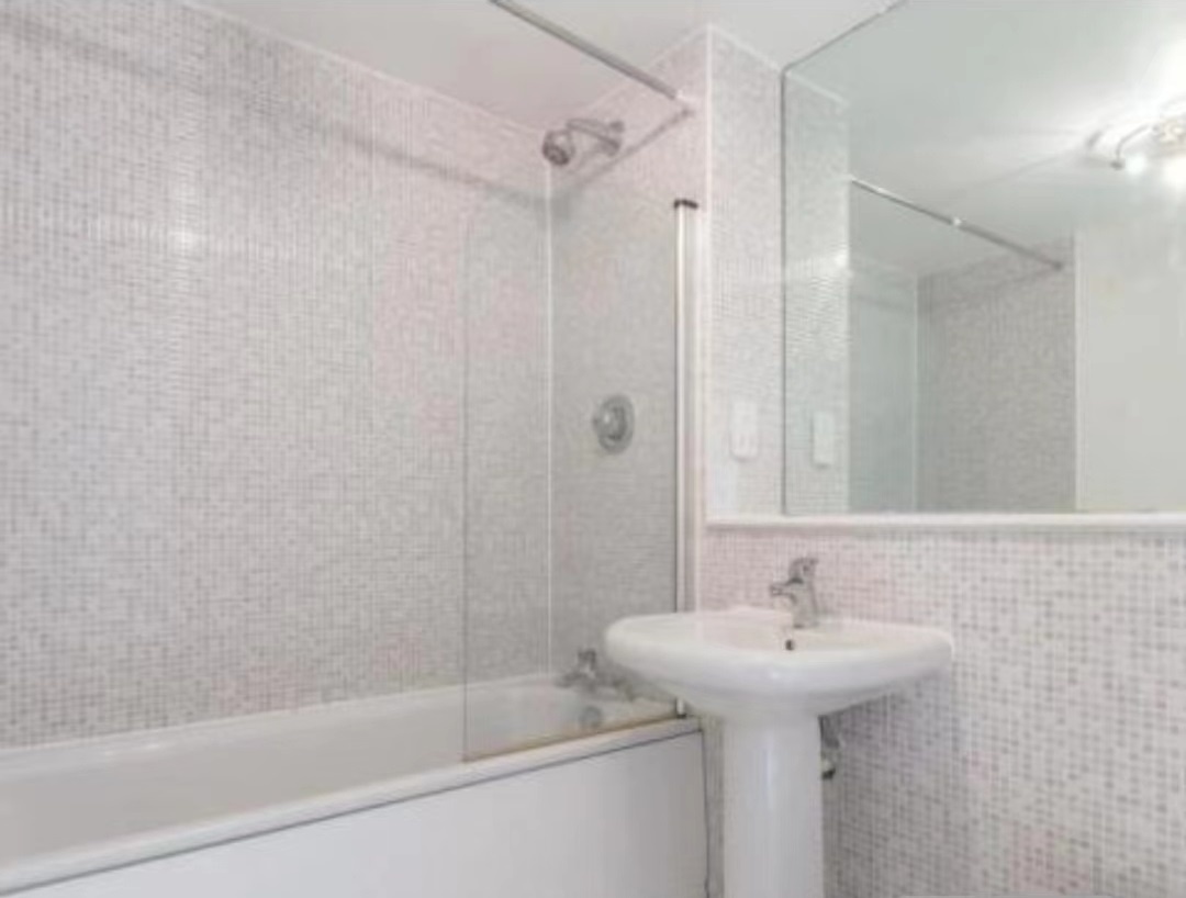 Additional image 8 of 1 Bed Flat, Centenary Plaza, B1, N1 7GU