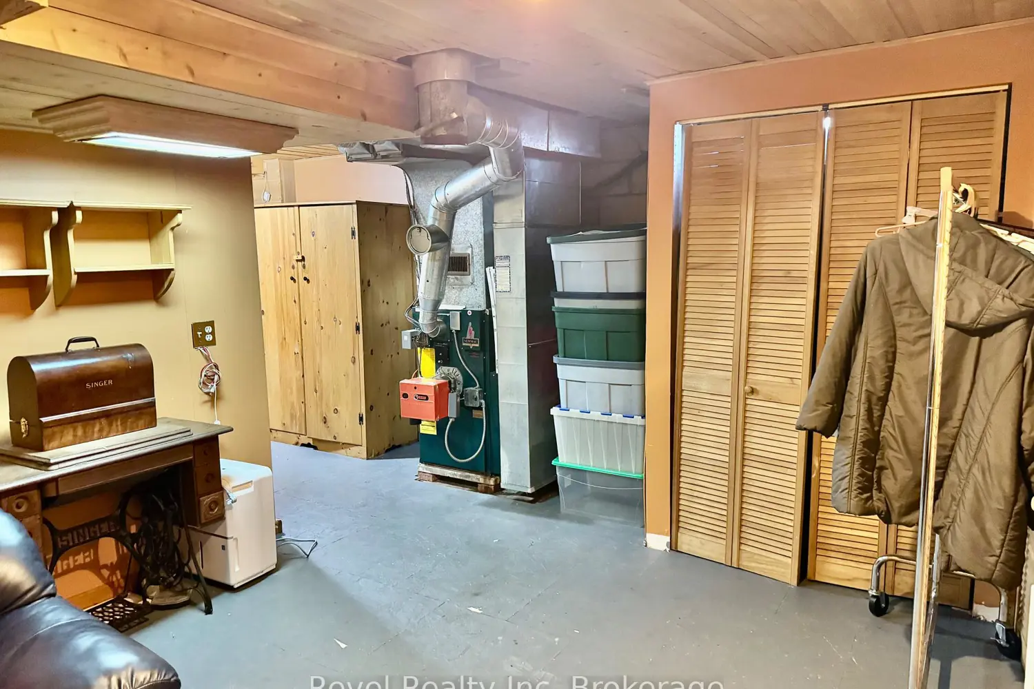 Additional image 15 of 2816 Chiswick Line